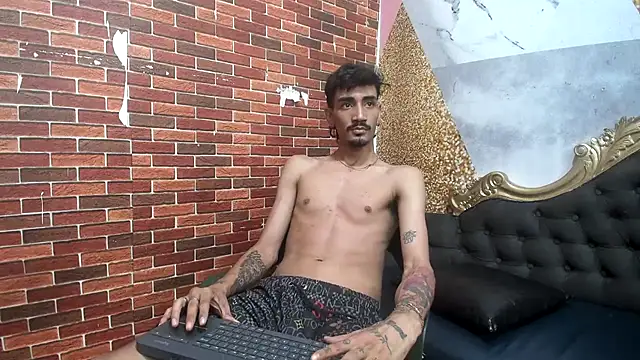 Snapshot of Sexvergon_26 chatting on 03/28/26, 04:01 Sexvergon 26 online show from 03/28/26, 04:01