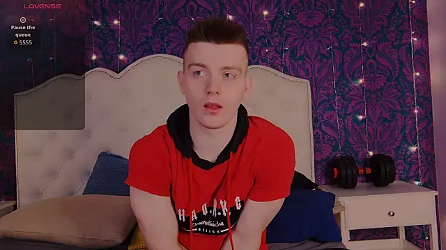 Snapshot of Happydeimos chatting on 04/24/26, 10:12 Happydeimos online show from 04/24/26, 10:12