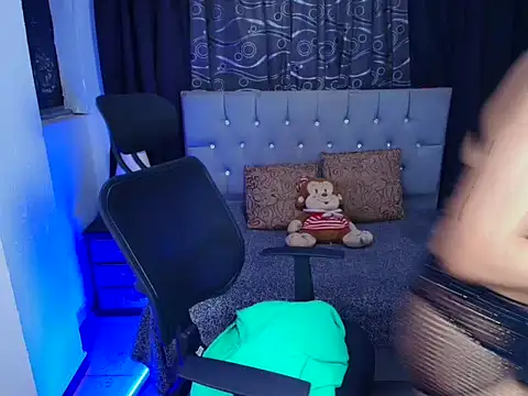 barbie angels online show from 09/23/25, 10:24