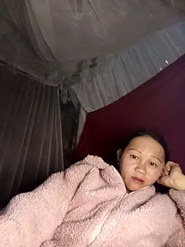 Snapshot of MaiHoa69 chatting on 12/20/25, 07:15 MaiHoa69 online show from 12/20/25, 07:15