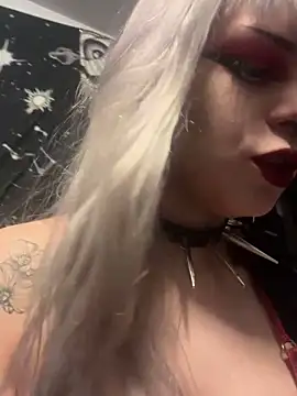 Snapshot of Paige_Turner chatting on 12/18/25, 01:22 Paige Turner online show from 12/18/25, 01:22