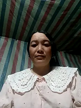 Bliss rose online show from 09/18/25, 11:18