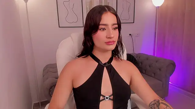 Snapshot of Saskia_litt chatting on 09/17/25, 03:52 Saskia litt online show from 09/17/25, 03:52