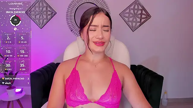 Snapshot of Saskia_litt chatting on 09/26/25, 04:05 Saskia litt online show from 09/26/25, 04:05