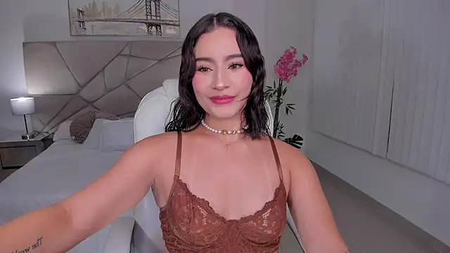 Snapshot of Saskia_litt chatting on 11/16/25, 03:45 Saskia litt online show from 11/16/25, 03:45