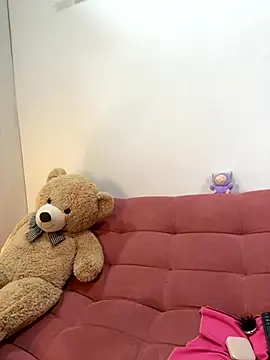 Snapshot of MarSantana_2 chatting on 10/21/25, 02:34 MarSantana 2 online show from 10/21/25, 02:34