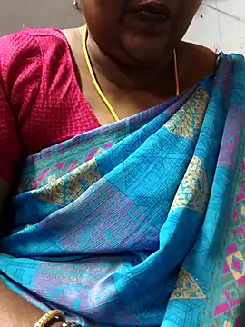 TAMIL ELAKKIYA online show from 04/29/26, 09:24