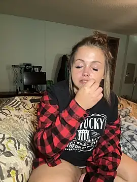 Snapshot of JuicyExxxperience chatting on 10/15/25, 02:50 JuicyExxxperience online show from 10/15/25, 02:50