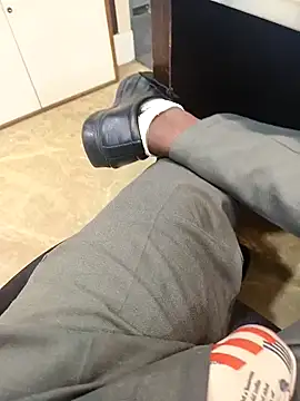 hotboy43339 online show from 09/28/25, 08:42