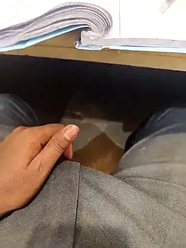 hotboy43339 online show from 01/07/26, 02:47