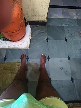 hotboy43339 online show from 01/17/26, 08:08