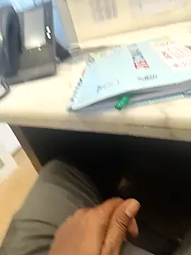 hotboy43339 online show from 02/26/26, 08:46