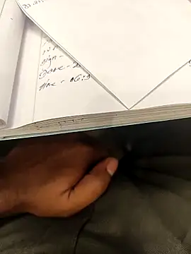 hotboy43339 online show from 03/10/26, 04:28