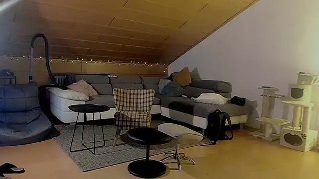 Bez3ybik online show from 11/18/25, 10:03