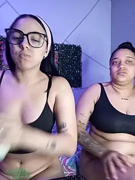 Snapshot of Sweet_Dirty_Baby chatting on 02/07/26, 02:48 Sweet Dirty Baby online show from 02/07/26, 02:48