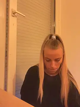 BrumeLove online show from 06/08/26, 07:36