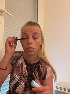 BrumeLove online show from 06/15/26, 07:32