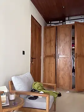 Snapshot of auriangel chatting on 02/05/26, 03:44 auriangel online show from 02/05/26, 03:44