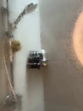 Snapshot of auriangel chatting on 02/14/26, 12:40 auriangel online show from 02/14/26, 12:40