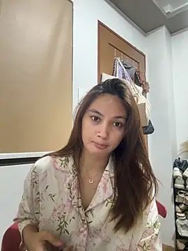 Snapshot of LanySylvia chatting on 11/03/25, 02:07 LanySylvia online show from 11/03/25, 02:07