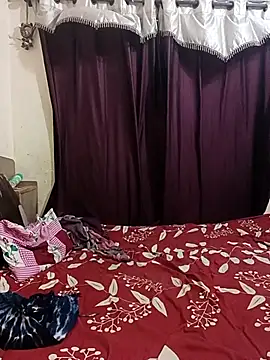 MEERAcle online show from 03/24/26, 03:39