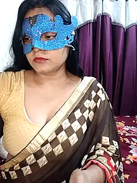 Snapshot of MEERAcle chatting on 04/20/26, 02:53 MEERAcle online show from 04/20/26, 02:53
