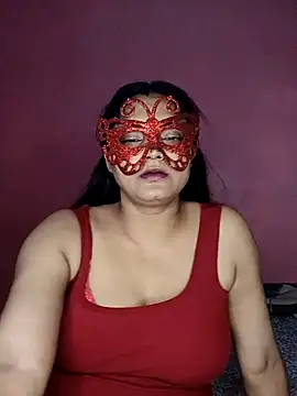 Snapshot of MEERAcle chatting on 04/25/26, 02:47 MEERAcle online show from 04/25/26, 02:47