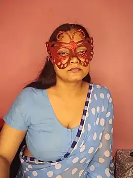 Snapshot of MEERAcle chatting on 05/13/26, 03:09 MEERAcle online show from 05/13/26, 03:09