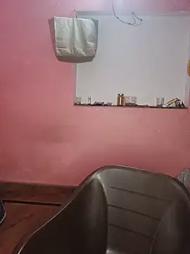 Snapshot of MEERAcle chatting on 05/25/26, 02:56 MEERAcle online show from 05/25/26, 02:56