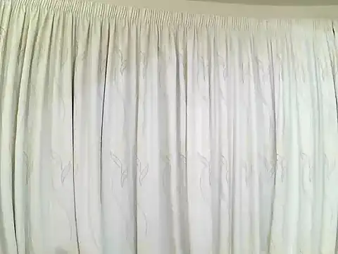 Snapshot of BigAssjuicy26 chatting on 10/04/25, 05:11 BigAssjuicy26 online show from 10/04/25, 05:11