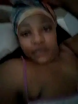 Snapshot of BigAssjuicy26 chatting on 10/26/25, 07:47 BigAssjuicy26 online show from 10/26/25, 07:47