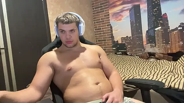 MusclePhantom online show from 11/10/25, 09:36