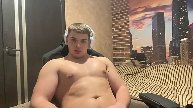 MusclePhantom online show from 12/22/25, 09:45