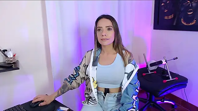 Natasha cam222 online show from 11/19/25, 05:35