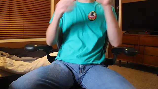 Snapshot of jjjjjfive chatting on 02/22/26, 04:24 jjjjjfive online show from 02/22/26, 04:24