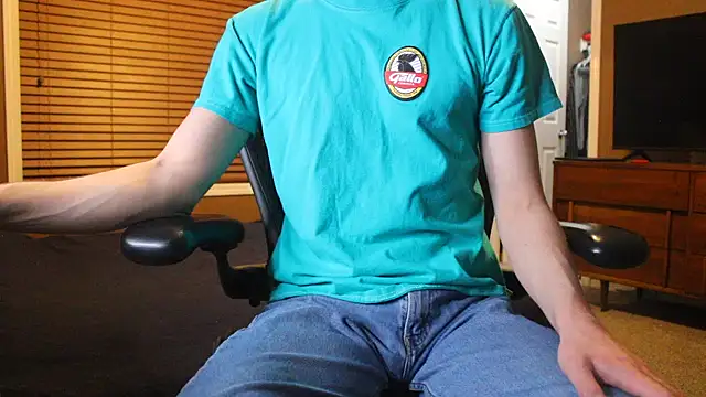 Snapshot of jjjjjfive chatting on 04/06/26, 02:42 jjjjjfive online show from 04/06/26, 02:42