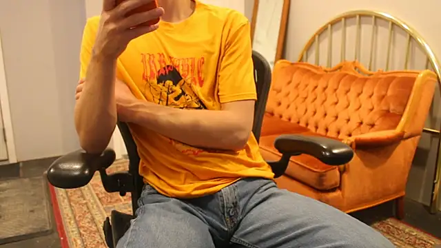 Snapshot of jjjjjfive chatting on 05/17/26, 04:54 jjjjjfive online show from 05/17/26, 04:54