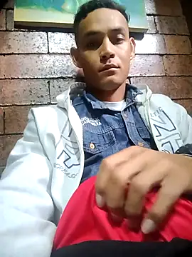 Snapshot of Jose9727 chatting on 10/29/25, 01:24 Jose9727 online show from 10/29/25, 01:24