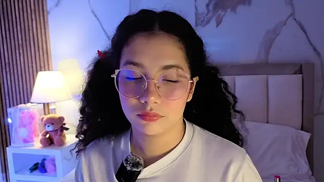 LunaRosse  online show from 11/11/25, 11:54