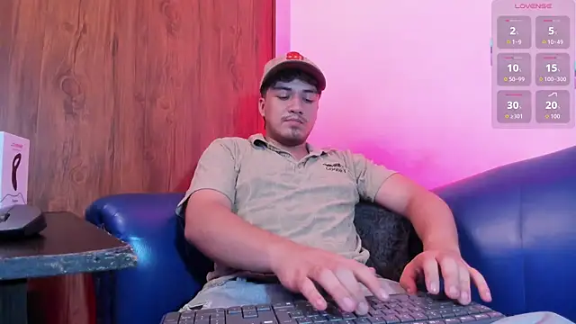 Snapshot of juanmechanic_ chatting on 06/04/26, 08:48 juanmechanic online show from 06/04/26, 08:48