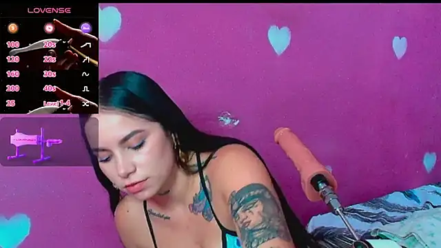 Lali HOtt online show from 11/17/25, 05:52