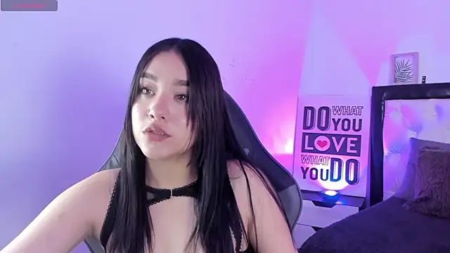 KimGarces online show from 09/11/25, 08:09