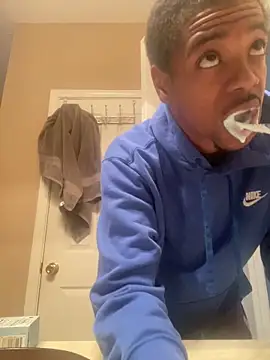 huhgtr online show from 12/16/25, 04:34