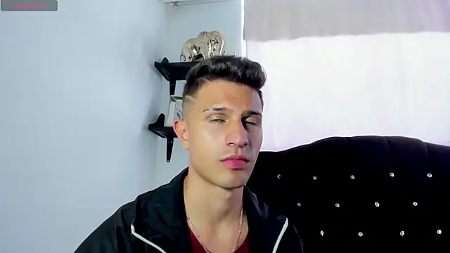 Snapshot of kevin_ahss chatting on 03/31/26, 08:20 kevin ahss online show from 03/31/26, 08:20