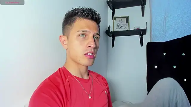 Snapshot of kevin_ahss chatting on 04/23/26, 11:07 kevin ahss online show from 04/23/26, 11:07