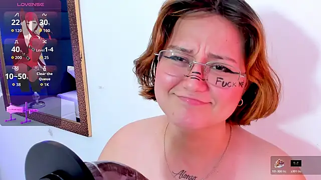 isa grey  online show from 11/01/25, 02:35