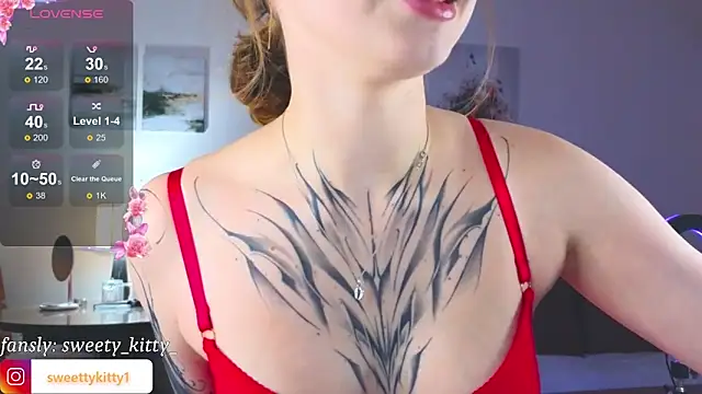 Snapshot of sweettykitty chatting on 09/28/25, 05:18 sweettykitty online show from 09/28/25, 05:18