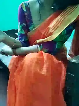 Snapshot of Apurvaa chatting on 12/15/25, 02:21 Apurvaa online show from 12/15/25, 02:21