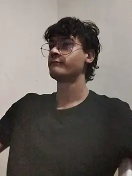 Snapshot of Mago666_ chatting on 04/06/26, 08:43 Mago666 online show from 04/06/26, 08:43