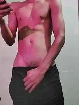 Snapshot of Mago666_ chatting on 04/12/26, 10:04 Mago666 online show from 04/12/26, 10:04